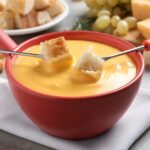 Fondue de parmesão e provolone 